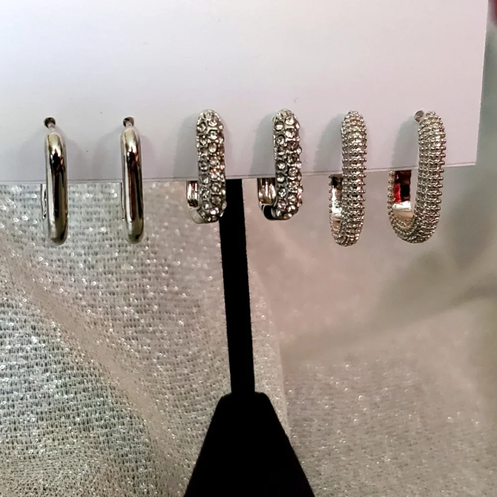 Silver Tone Earrings‎